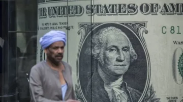 تباين سعر الدولار مقابل الجنيه في البنوك وبنك البركة يسجل الأعلى سعراً